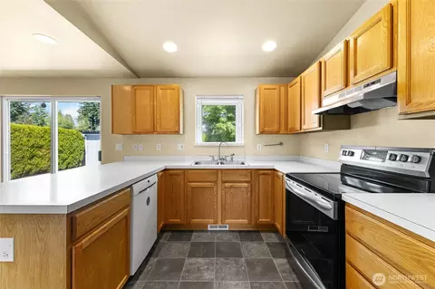 1875 Florence St, Enumclaw, WA 98022 photo 11