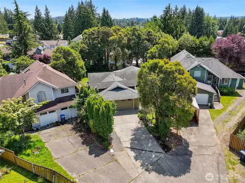9216 15th Pl SE, Lake Stevens, WA 98258