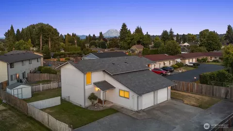 1014 To 1016 11th Ave NW, Puyallup, WA 98371