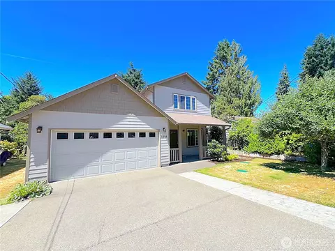 5223 Yearley Dr NE, Olympia, WA 98516