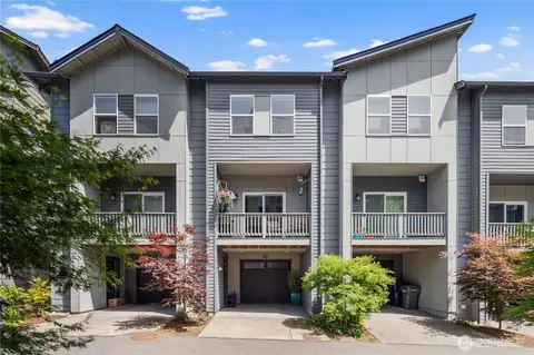 13117 3rd Ave SE #F2, Everett, WA 98208