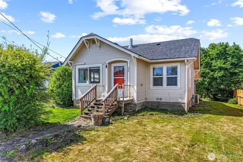 290 S Second St, Cathlamet, WA 98612
