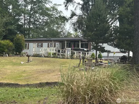 32808 Douglas Dr, Ocean Park, WA 98640