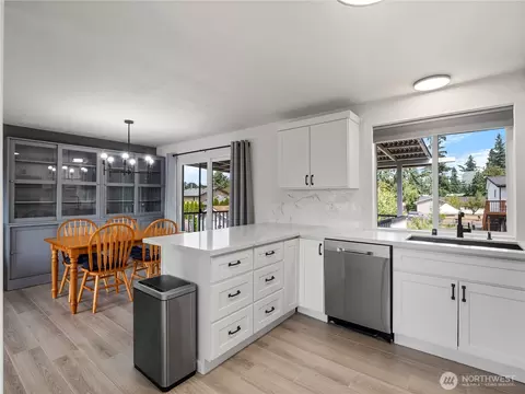 Kitchen - 17301 6th Ave E, Spanaway, WA 98387 photo 1 of 2