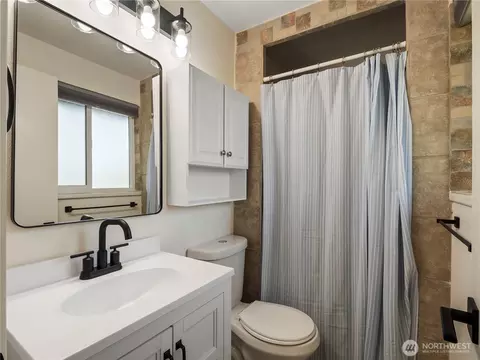 Bath - 17301 6th Ave E, Spanaway, WA 98387 photo 2 of 2