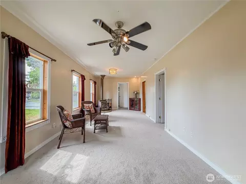 5302 Rockefeller Ave, Everett, WA 98203 photo 3