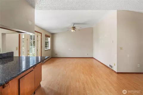 Living - 7402 7th Dr W, Everett, WA 98203 photo 6 of 10