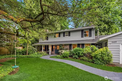 8437 SE 62nd St, Mercer Island, WA 98040