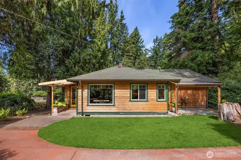 9194 NE Harris Ave, Indianola, WA 98342