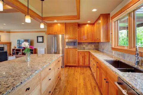 Kitchen - 512 May St, Twisp, WA 98856 photo 3 of 3