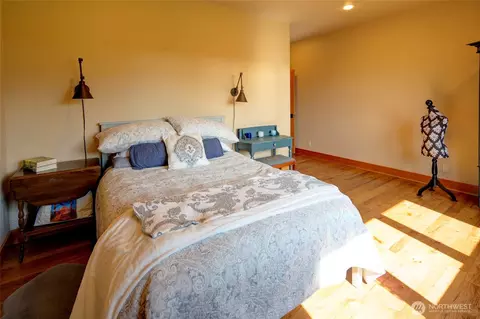 Bedroom - 512 May St, Twisp, WA 98856 photo 4 of 6