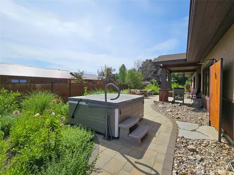 Exterior - 512 May St, Twisp, WA 98856 photo 8 of 13