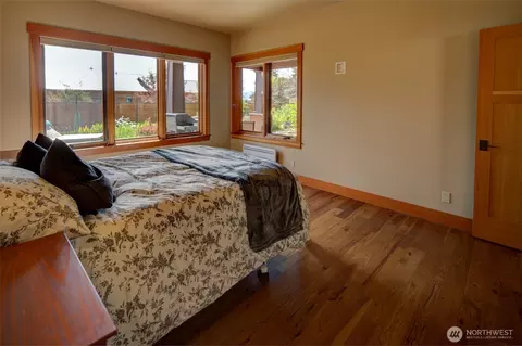 Bedroom - 512 May St, Twisp, WA 98856 photo 2 of 6