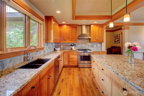 Kitchen - 512 May St, Twisp, WA 98856 photo 2 of 3