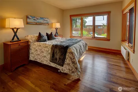 Bedroom - 512 May St, Twisp, WA 98856 photo 1 of 6