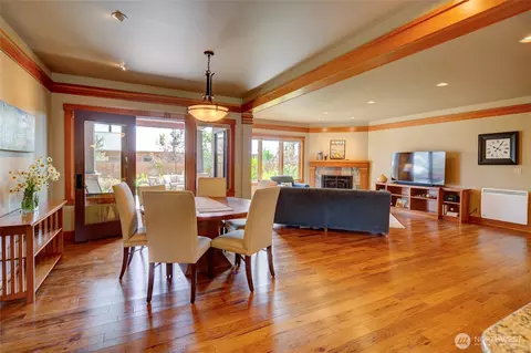 Dining - 512 May St, Twisp, WA 98856 photo 1 of 3