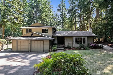 856 Island Blvd, Fox Island, WA 98333