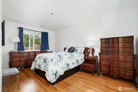 Bedroom - 901 E Marine View Dr #206, Everett, WA 98201 photo 1 of 3