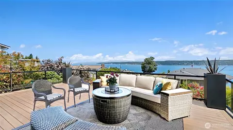 2923 Viewmont Pl, Camano Island, WA 98282