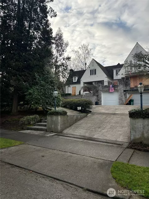 6518 NE Windermere Rd, Seattle, WA 98105