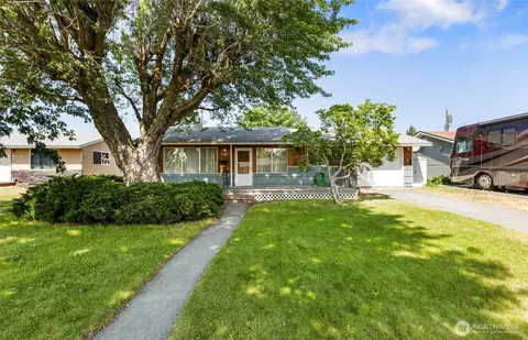 53 K St NE, Ephrata, WA 98823