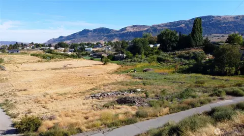 0 Riviera Blvd, Malaga, WA 98828