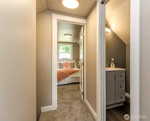 Entry Way - 318 Mill Ave SE, Orting, WA 98360 photo 1 of 1