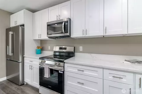 Kitchen - 318 Mill Ave SE, Orting, WA 98360 photo 2 of 2