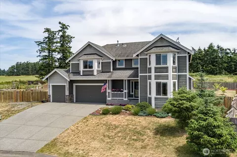 990 Cove View Cir, Oak Harbor, WA 98277