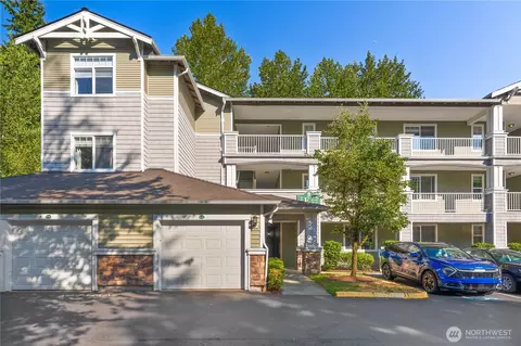 12712 Admiralty Way #E-101, Everett, WA 98204