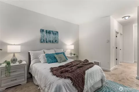 Bedroom - 12712 Admiralty Way #E-101, Everett, WA 98204 photo 3 of 5