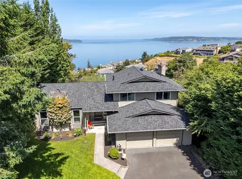 96 Kim Ct, Steilacoom, WA 98388