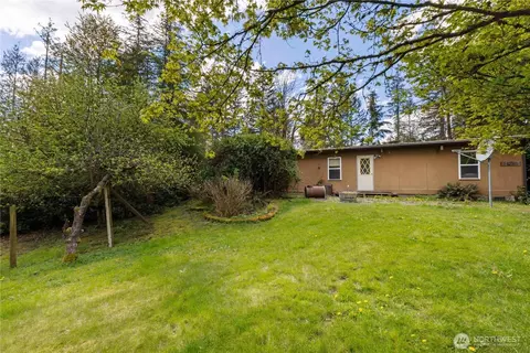29317 SE 371st St, Enumclaw, WA 98022