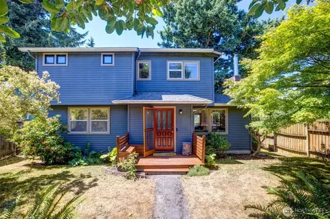11557 Palatine Ave N, Seattle, WA 98133