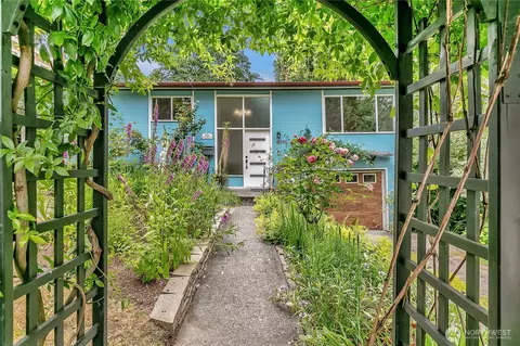 4815 46th Ave S, Seattle, WA 98118