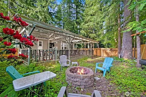 2026 Dogwood Dr, Sumas, WA 98295