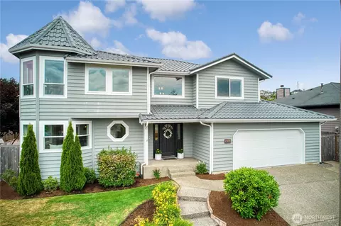 4305 Cliff Side Dr NE, Tacoma, WA 98422