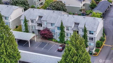 14318 126th Ave NE #D101, Kirkland, WA 98034