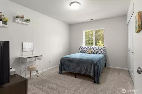 Bedroom - 902 Van Ogle Ln NW, Orting, WA 98360 photo 3 of 7