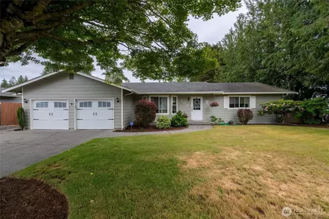 500 19th St, Lynden, WA 98264