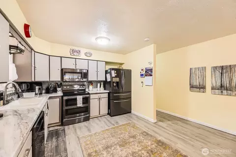 8112 Florida Dr, Everett, WA 98203 photo 9