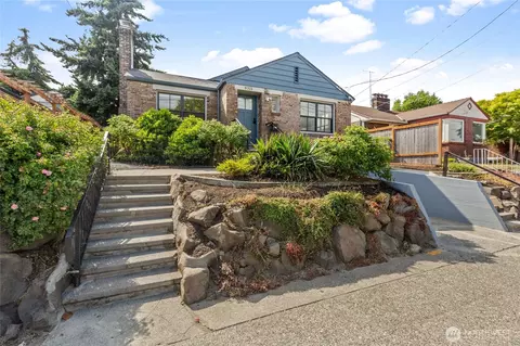 8315 24th Ave NW, Seattle, WA 98117