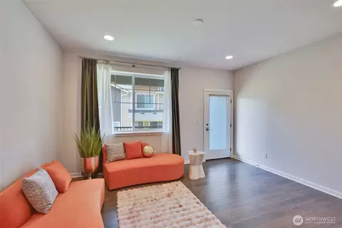 22328 88th Way S #O102, Kent, WA 98031