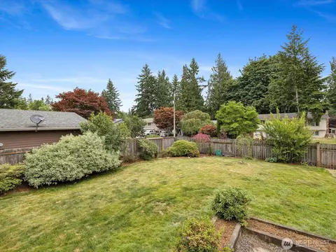 Exterior - 2613 172nd Pl SE, Bothell, WA 98012 photo 7 of 8