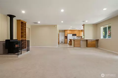 Living - 61 Cricket Ln, Sequim, WA 98382 photo 2 of 3