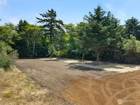 620 E Chance A La Mer NE, Ocean Shores, WA 98569
