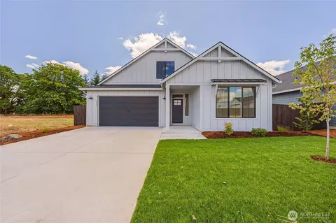 990 Rw Fletcher St, Winlock, WA 98596