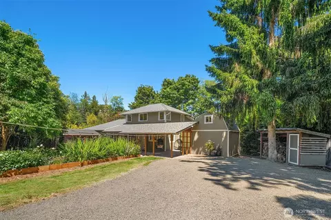 10967 103rd Ave SW, Vashon, WA 98070