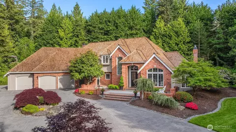 24607 SE Old Black Nugget Rd, Issaquah, WA 98029