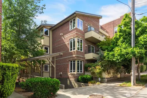 719 2nd Ave W #101, Seattle, WA 98119